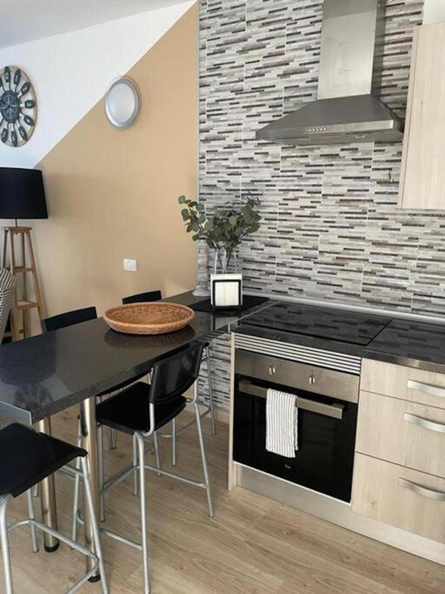 Stunning Lovely Flat With Pool And Strong Wi-Fi, 31 Arona  Exteriér fotografie